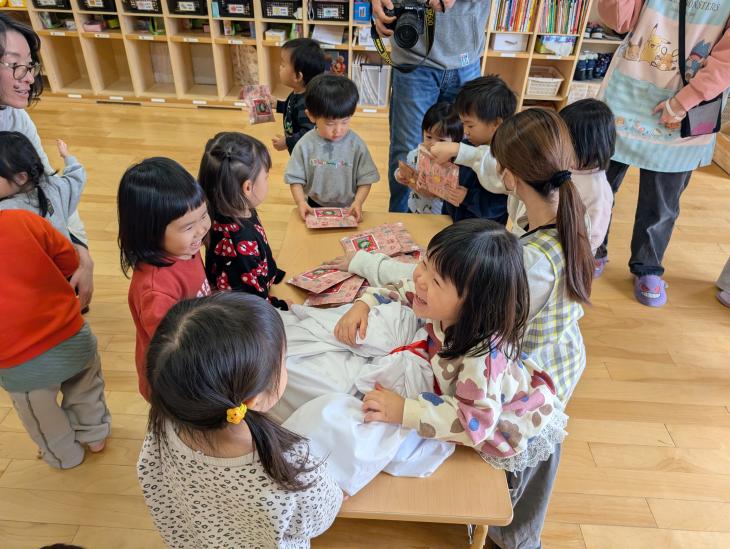 メリークリスマス！（0.1.2歳児）｜認定こども園 北見のぞみ幼稚園