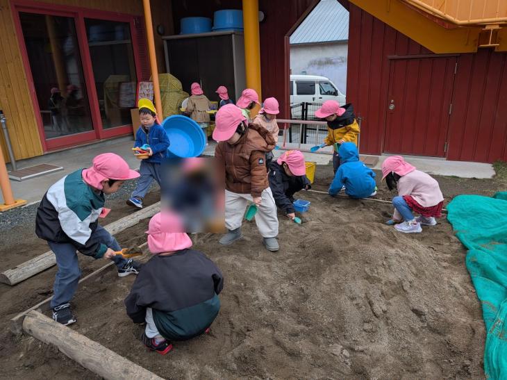 外への探索｜認定こども園 北見のぞみ幼稚園